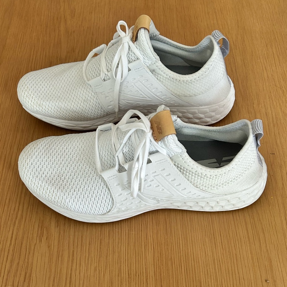 Men's new balance foam sneakers